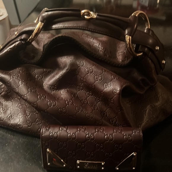 Gucci leather hobo bag and matching wallet - Picture 10 of 14